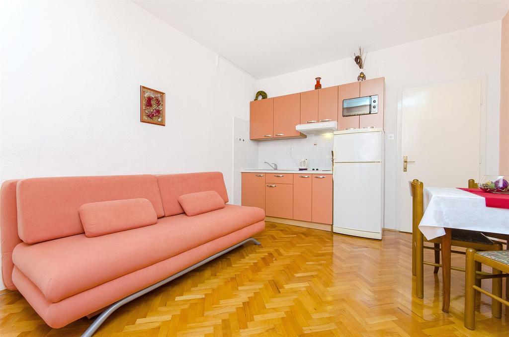 Apartments Kunac Podgora Ngoại thất bức ảnh